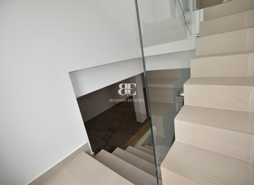 Herverkoop - Villa -
Benijofar