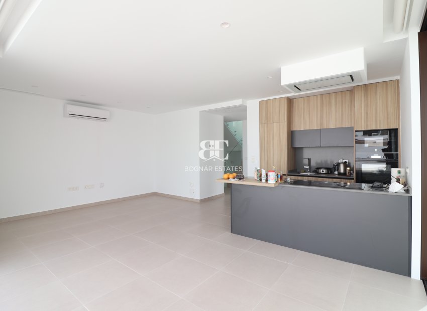 Herverkoop - Villa -
Benijofar