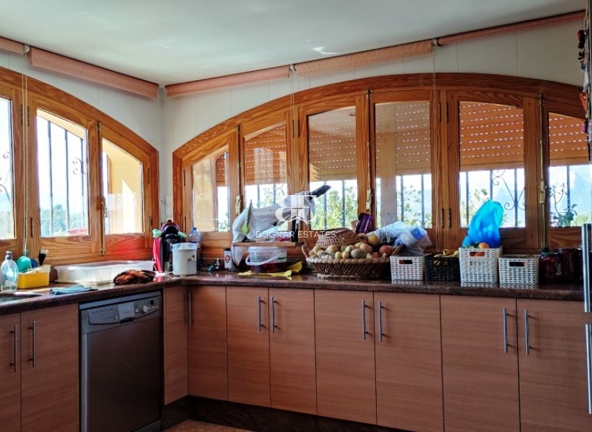 Herverkoop - Villa -
Benillup