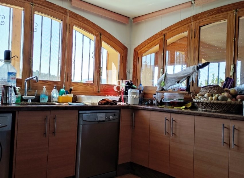 Herverkoop - Villa -
Benillup