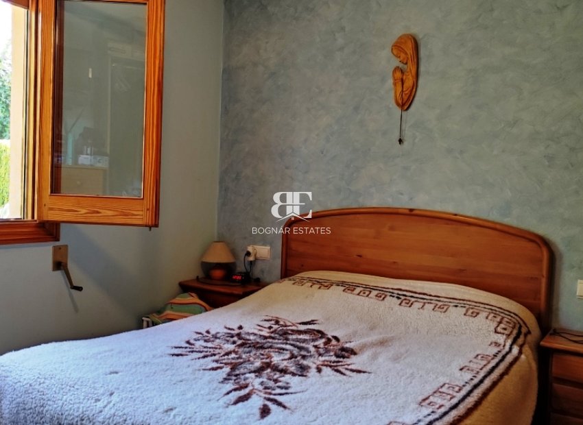 Herverkoop - Villa -
Benillup