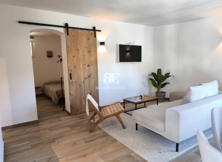 Herverkoop - Villa -
Benissa - La Fustera