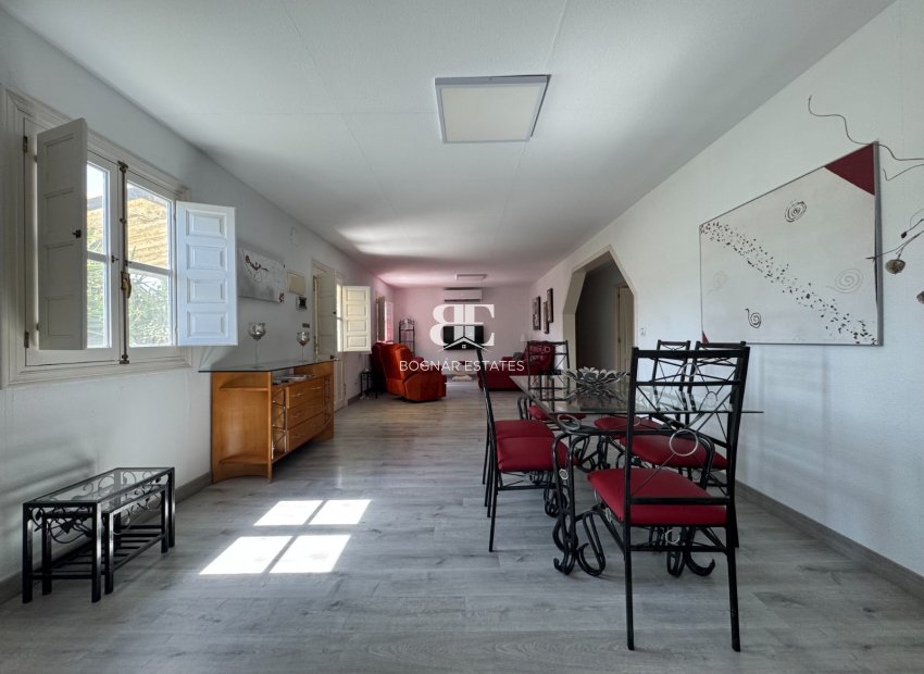 Herverkoop - Villa -
Blanca