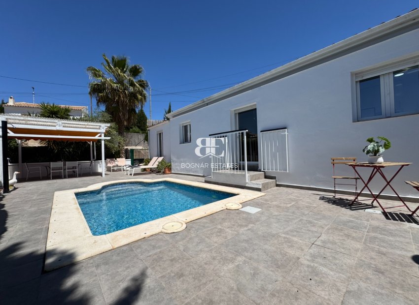 Herverkoop - Villa -
Blanca