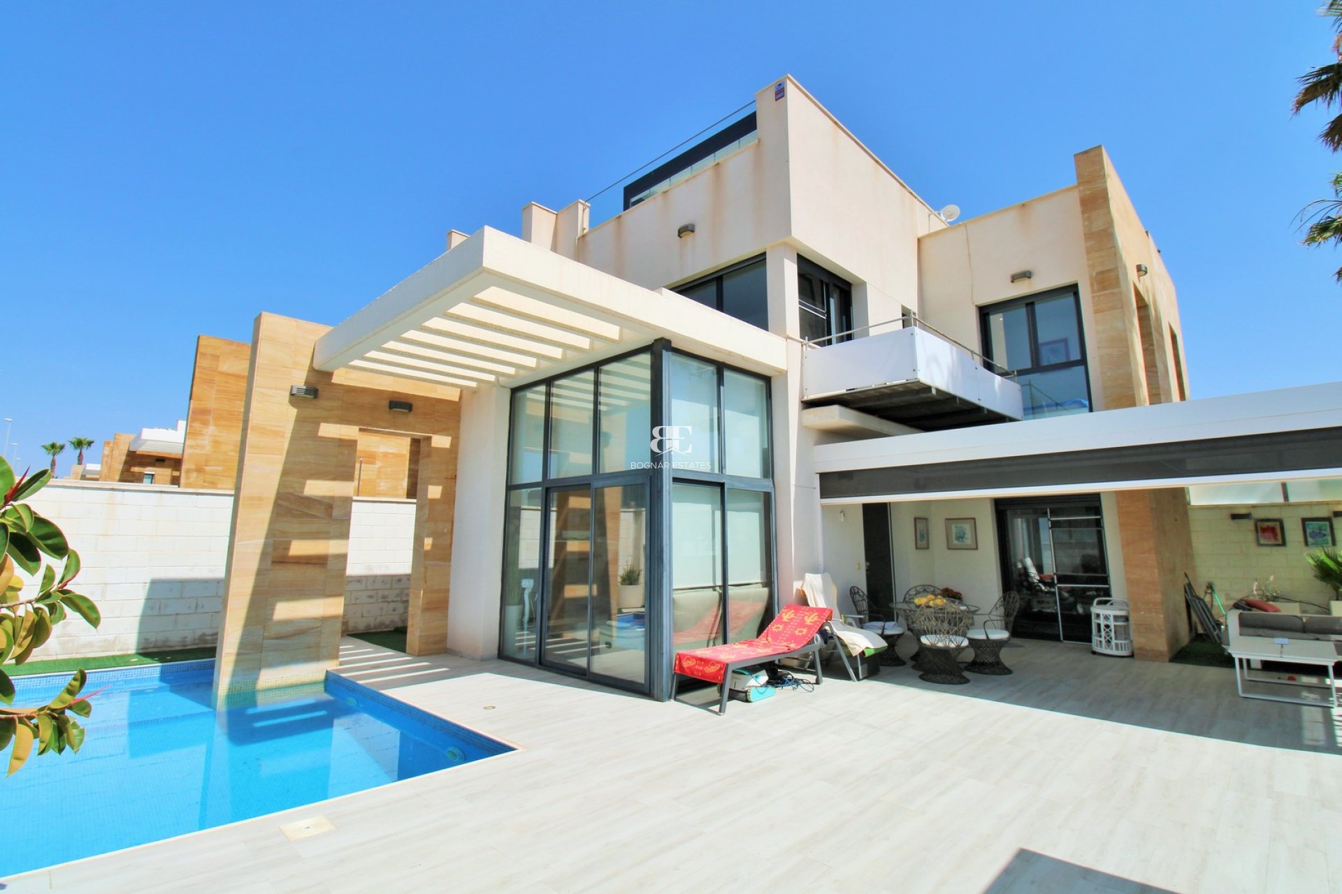 Herverkoop - Villa -
Cabo Roig