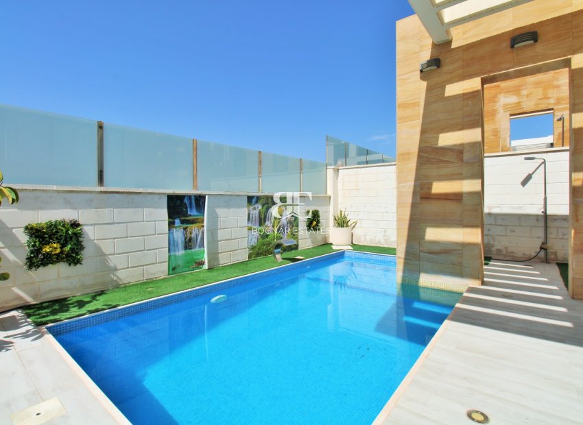 Herverkoop - Villa -
Cabo Roig