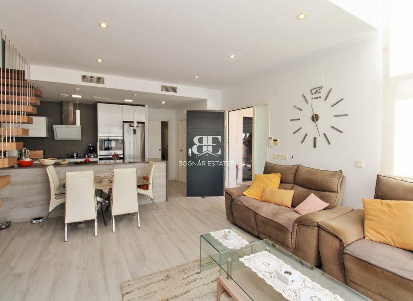 Herverkoop - Villa -
Cabo Roig