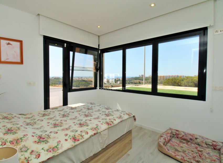 Herverkoop - Villa -
Cabo Roig