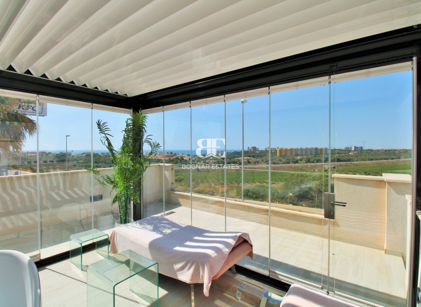 Herverkoop - Villa -
Cabo Roig