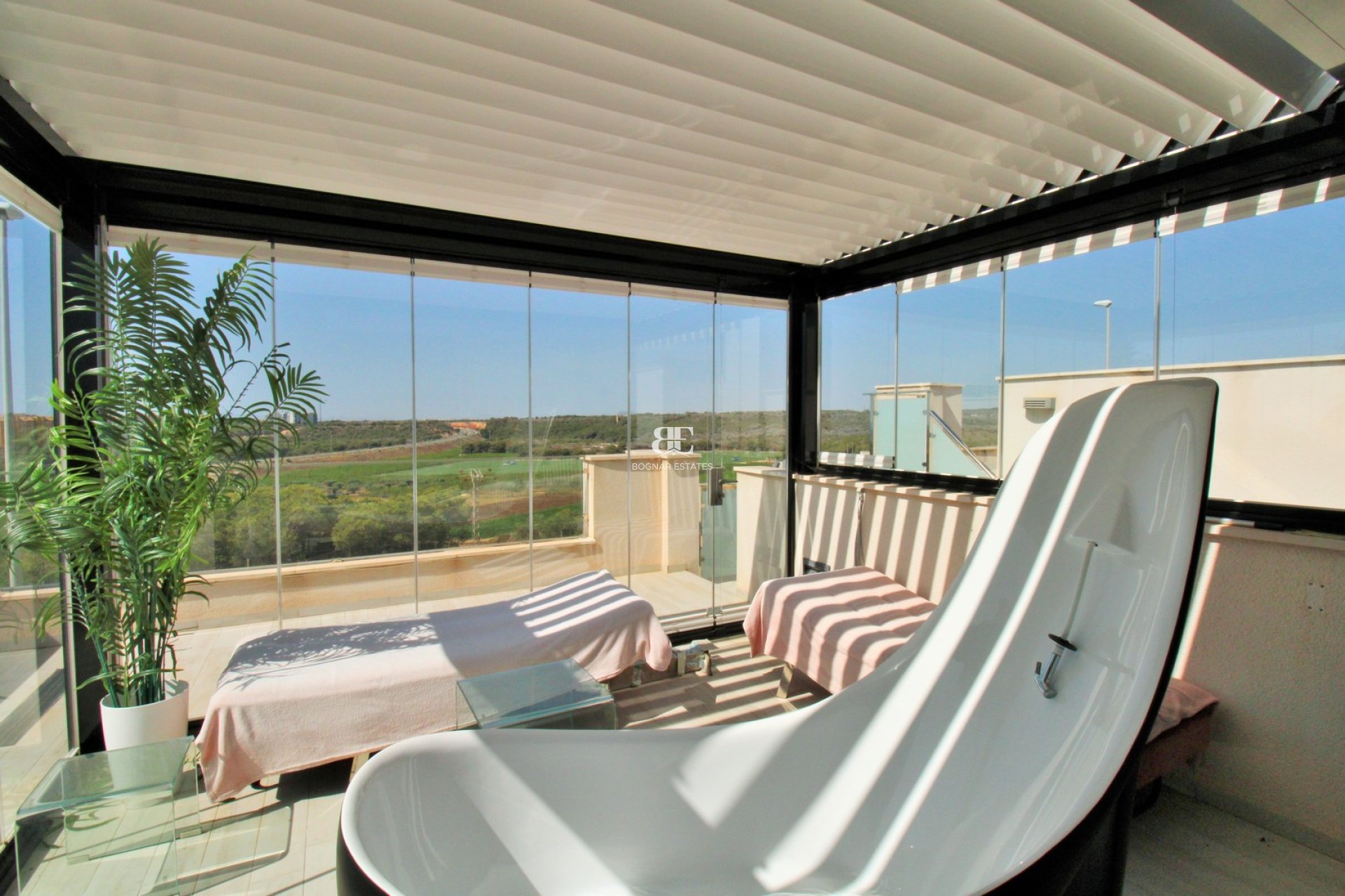 Herverkoop - Villa -
Cabo Roig