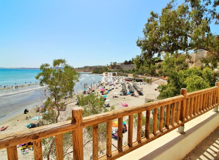 Herverkoop - Villa -
Cabo Roig