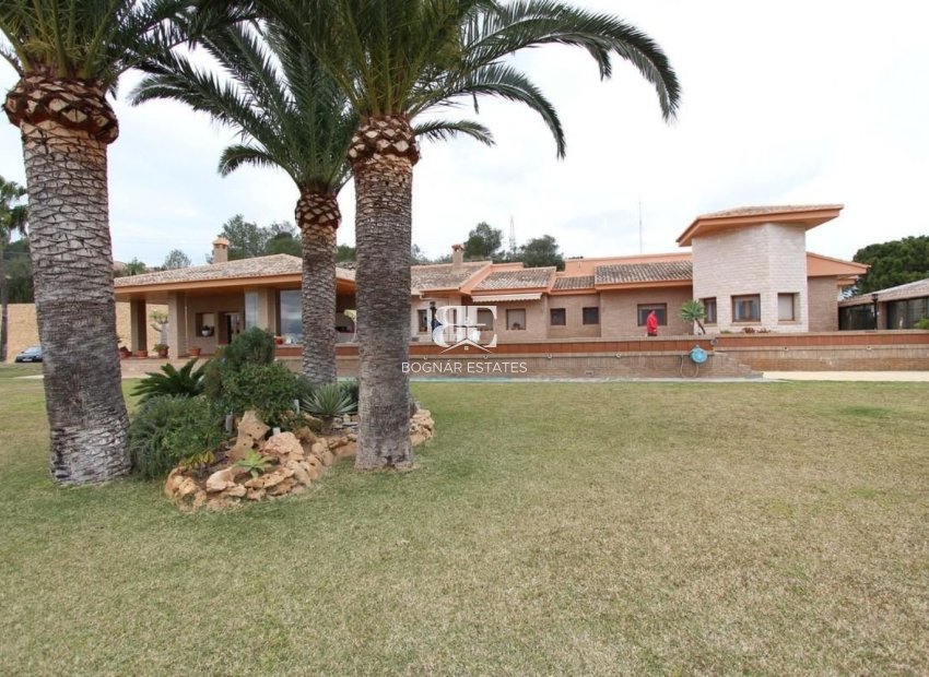 Herverkoop - Villa -
Calpe - Gargasindi