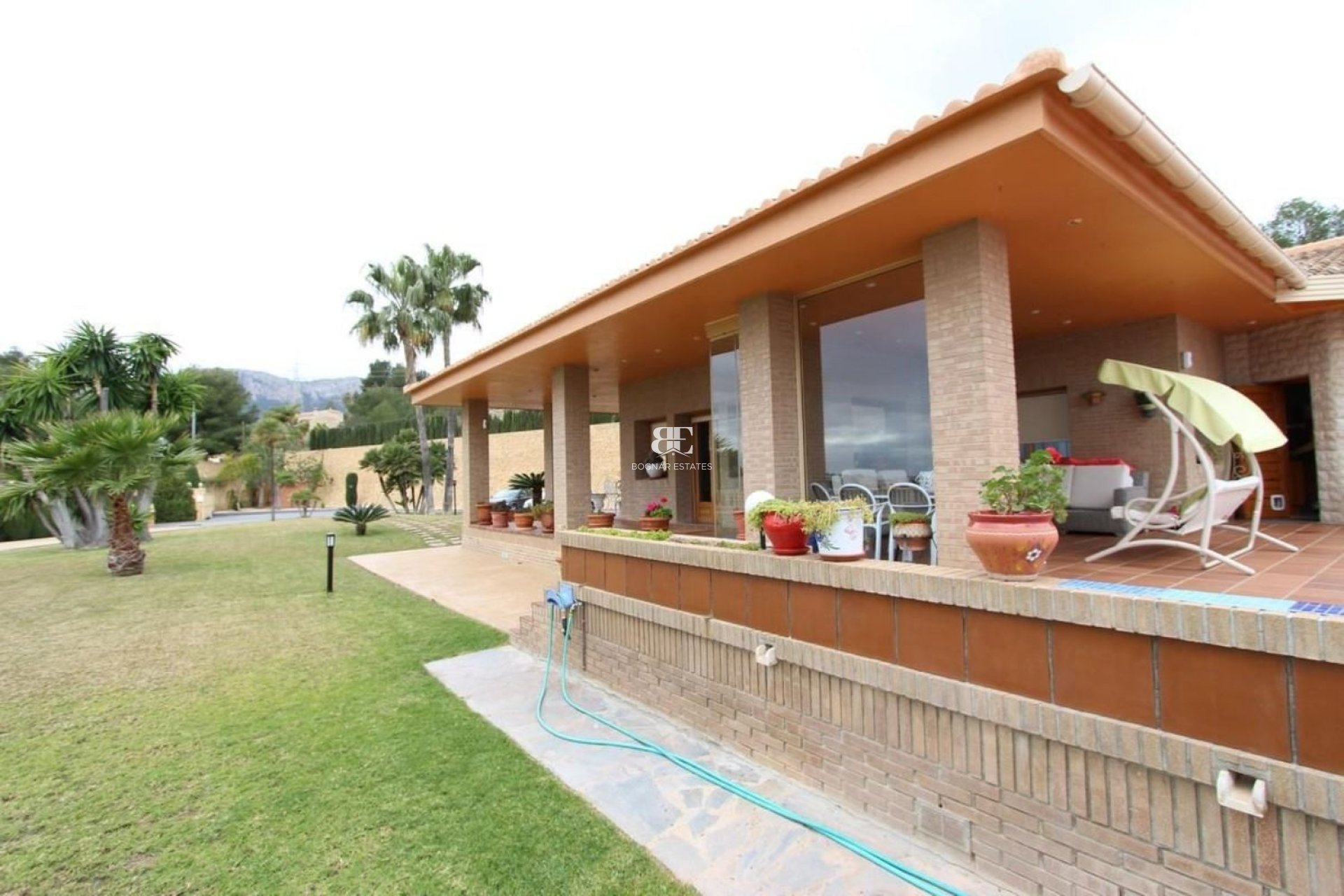 Herverkoop - Villa -
Calpe - Gargasindi