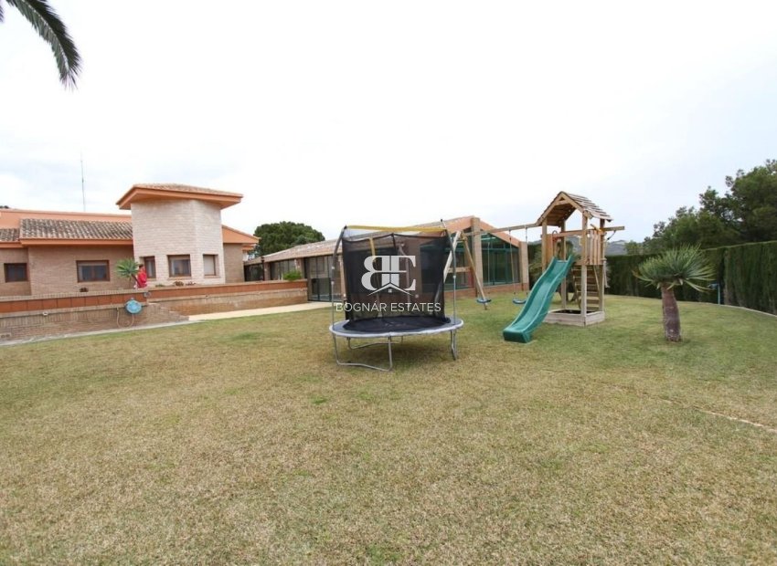 Herverkoop - Villa -
Calpe - Gargasindi