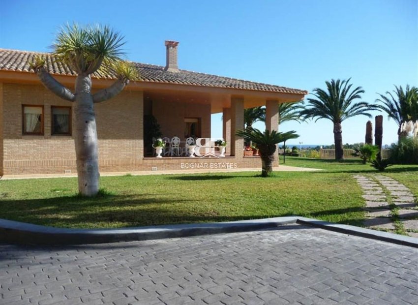 Herverkoop - Villa -
Calpe - Gargasindi