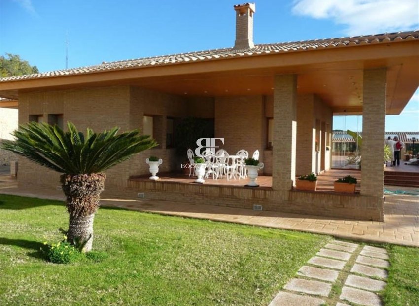 Herverkoop - Villa -
Calpe - Gargasindi