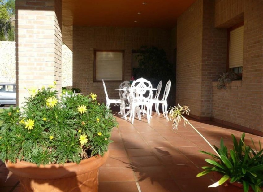 Herverkoop - Villa -
Calpe - Gargasindi