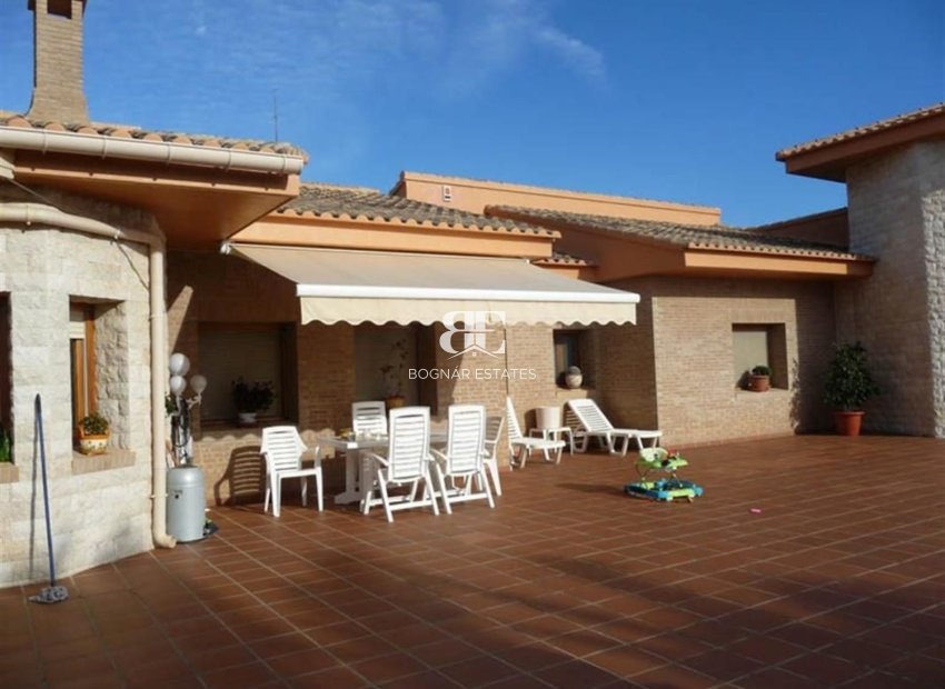 Herverkoop - Villa -
Calpe - Gargasindi