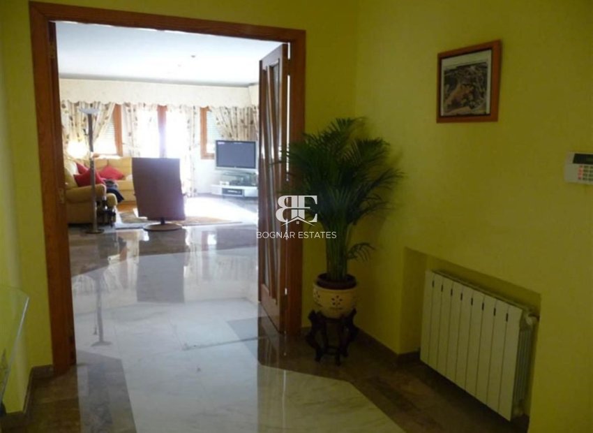 Herverkoop - Villa -
Calpe - Gargasindi