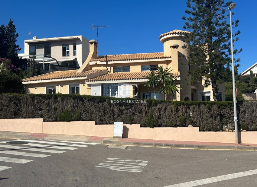 Herverkoop - Villa -
Cartagena - Cabo de Palos
