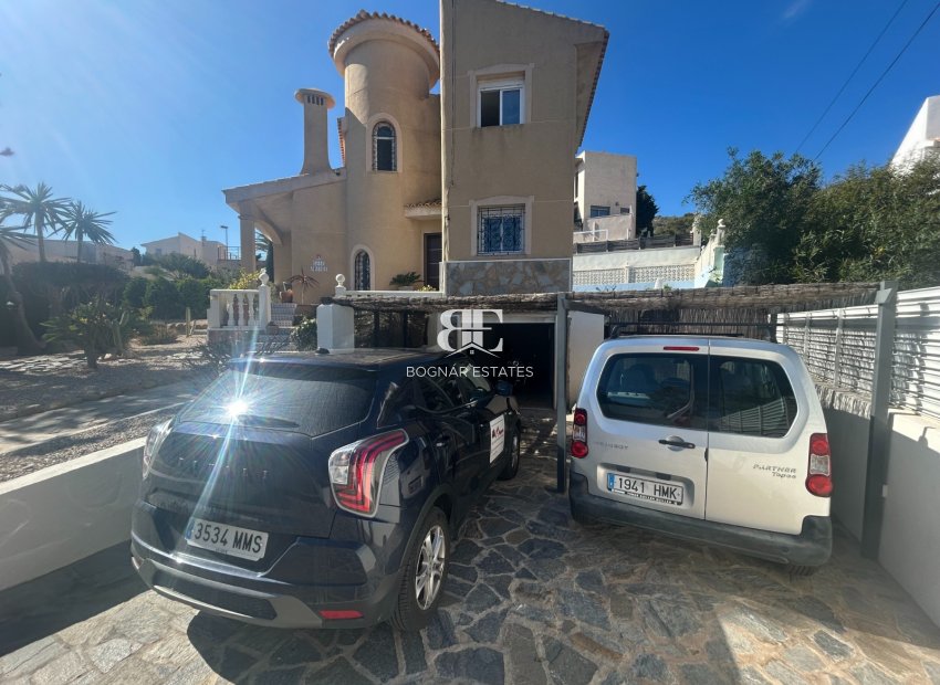 Herverkoop - Villa -
Cartagena - Cabo de Palos