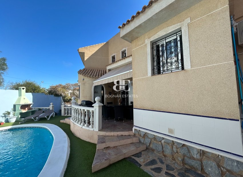 Herverkoop - Villa -
Cartagena - Cabo de Palos