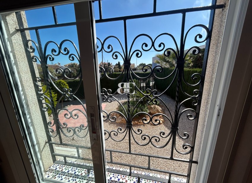 Herverkoop - Villa -
Cartagena - Cabo de Palos