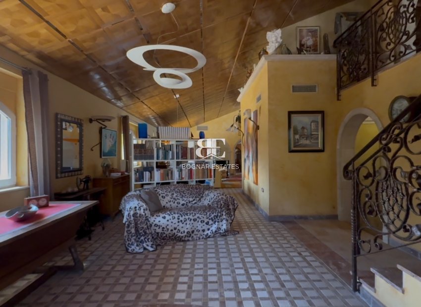 Herverkoop - Villa -
Cartagena - Costa Blanca