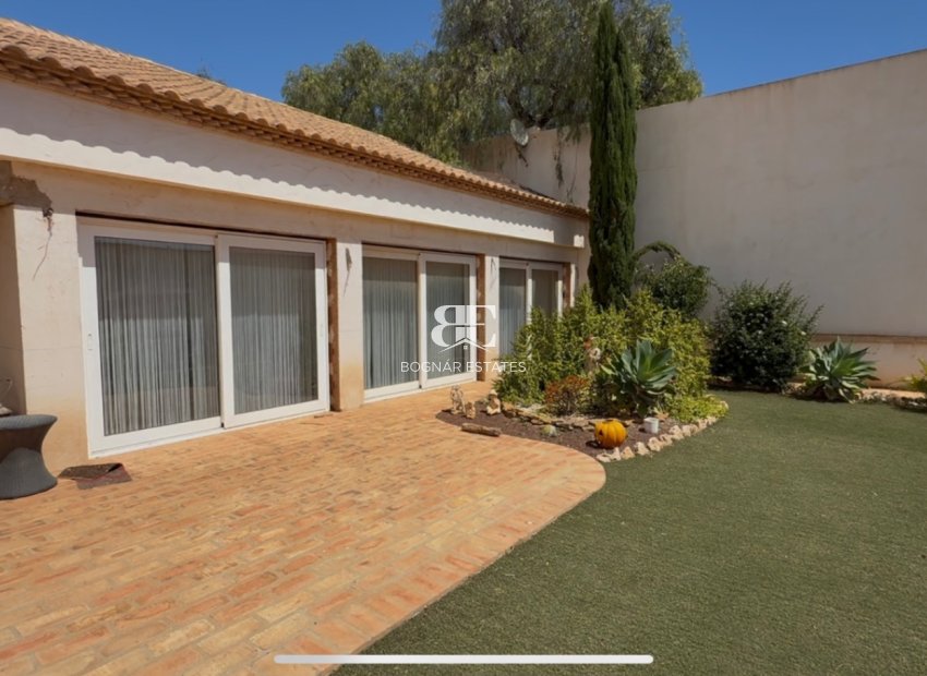 Herverkoop - Villa -
Cartagena - Costa Blanca