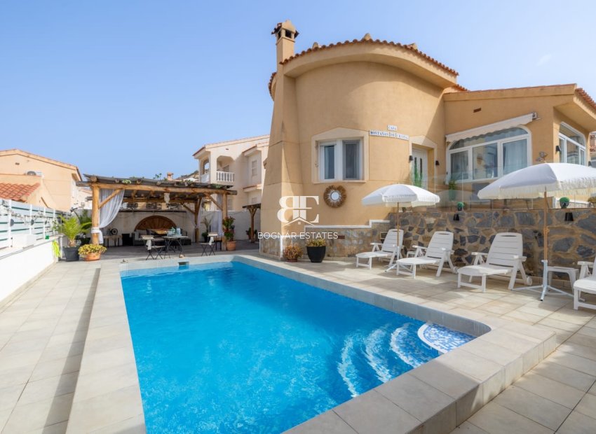 Herverkoop - Villa -
Ciudad Quesada - Costa Blanca