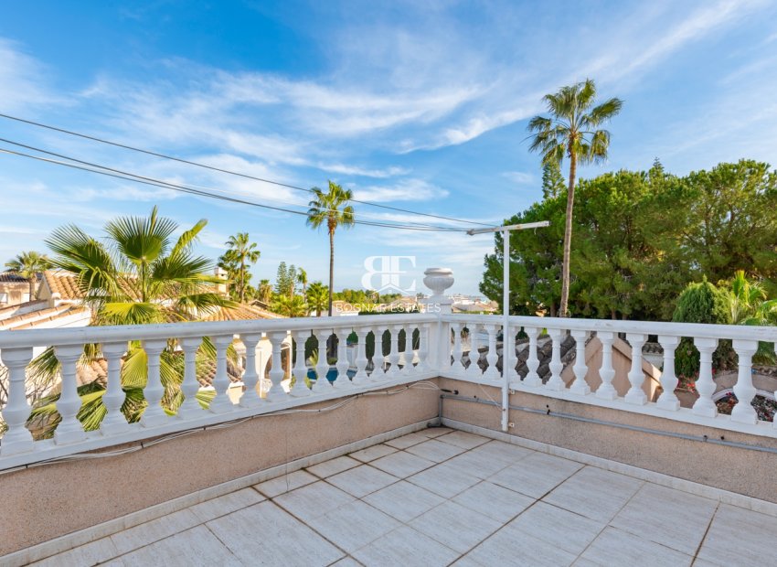 Herverkoop - Villa -
Ciudad Quesada - Doña Pepa