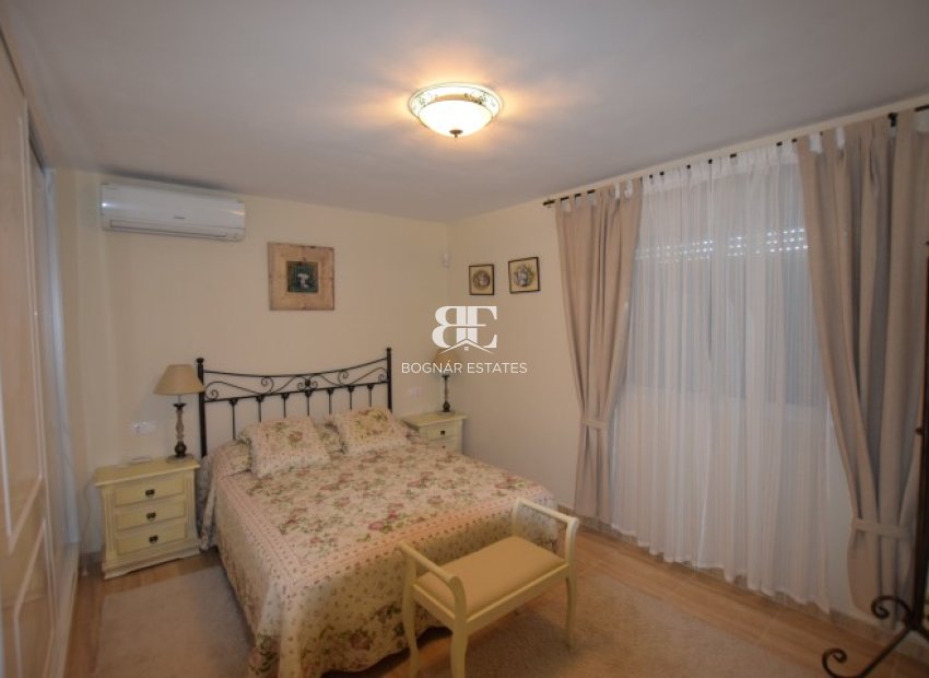 Herverkoop - Villa -
Ciudad Quesada - La Fiesta