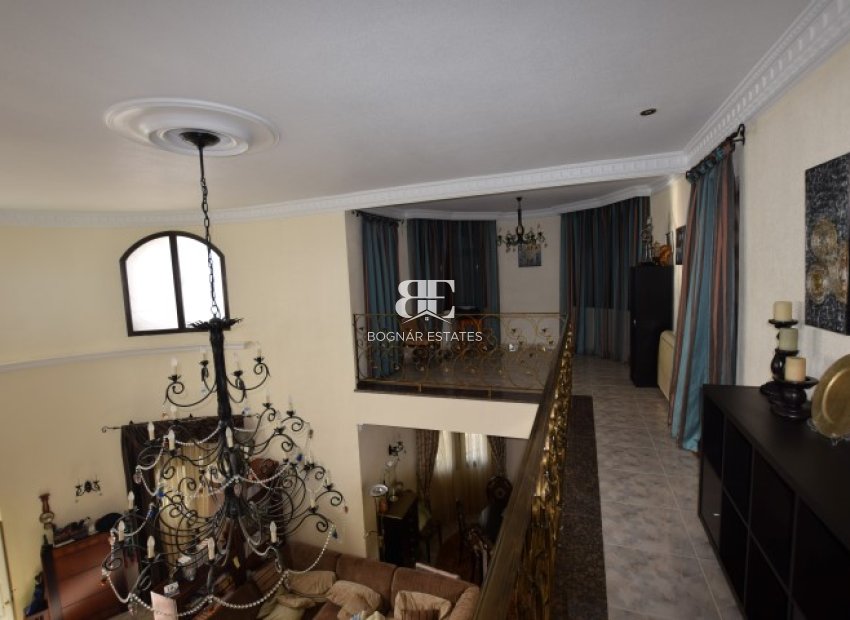 Herverkoop - Villa -
Ciudad Quesada - La Fiesta