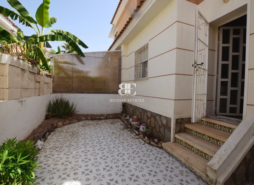 Herverkoop - Villa -
Ciudad Quesada - La Fiesta
