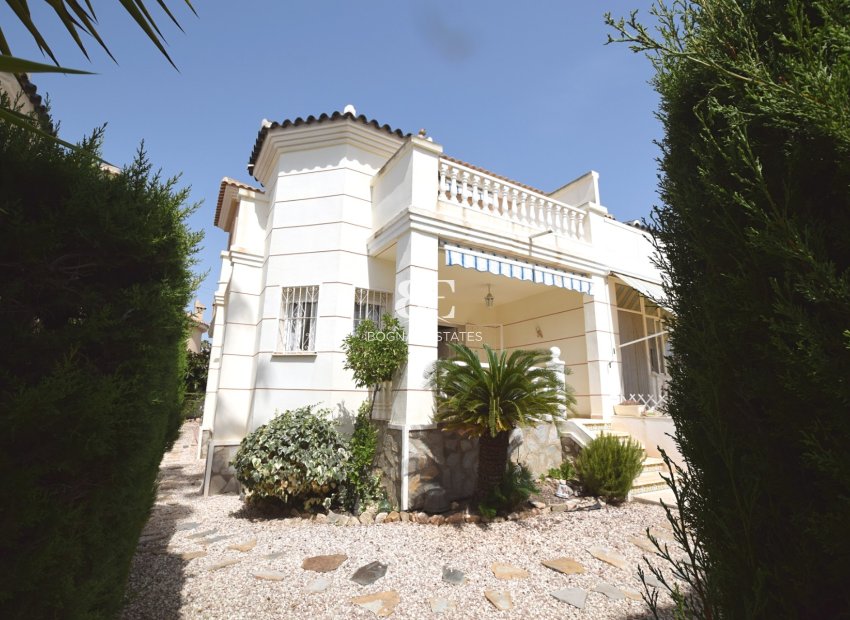 Herverkoop - Villa -
Ciudad Quesada - La Fiesta