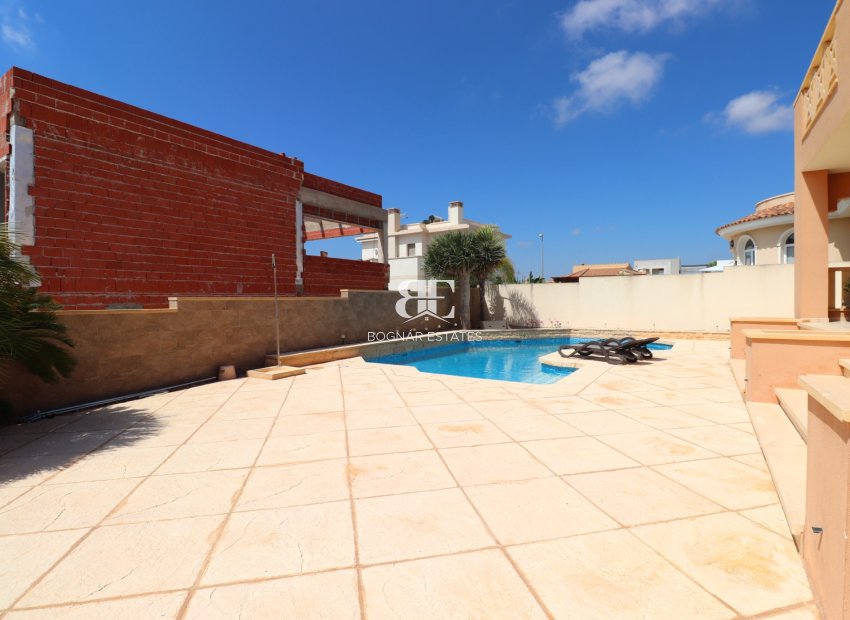 Herverkoop - Villa -
Ciudad Quesada - La Fiesta