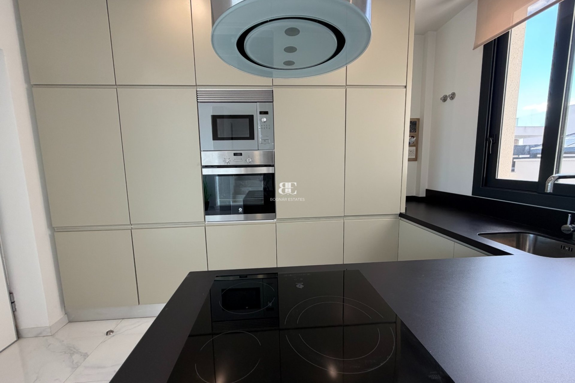 Herverkoop - Villa -
Ciudad Quesada - La Laguna