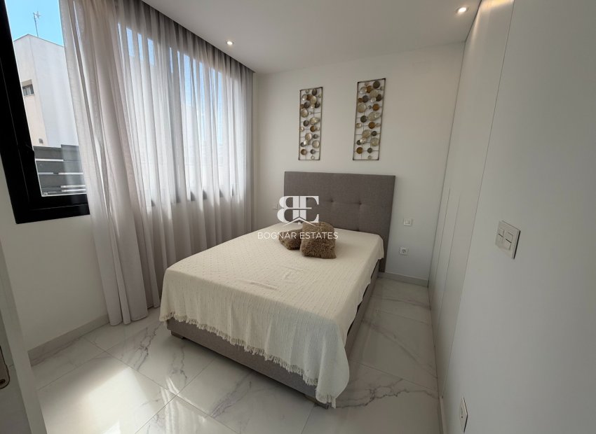 Herverkoop - Villa -
Ciudad Quesada - La Laguna