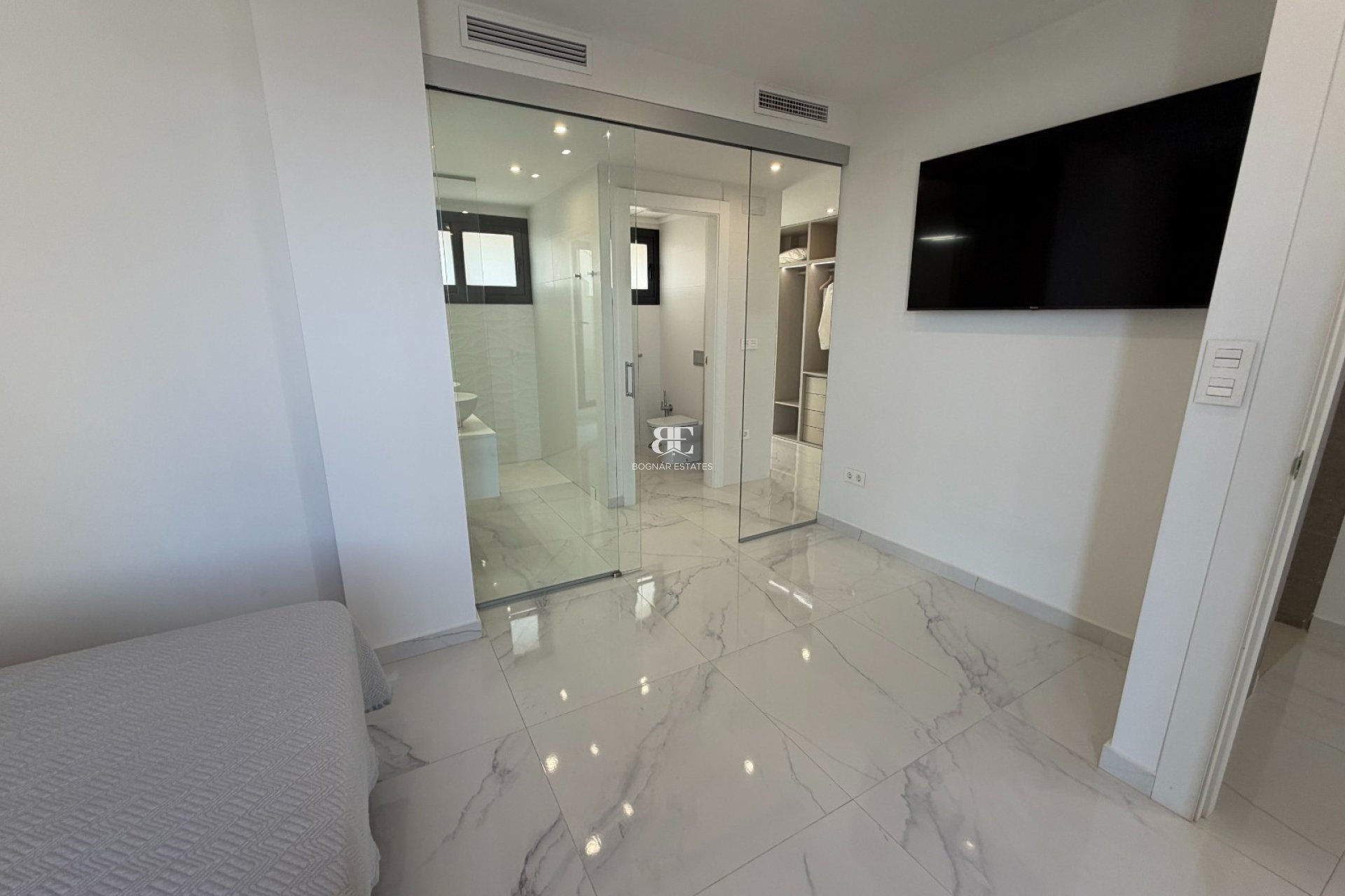 Herverkoop - Villa -
Ciudad Quesada - La Laguna