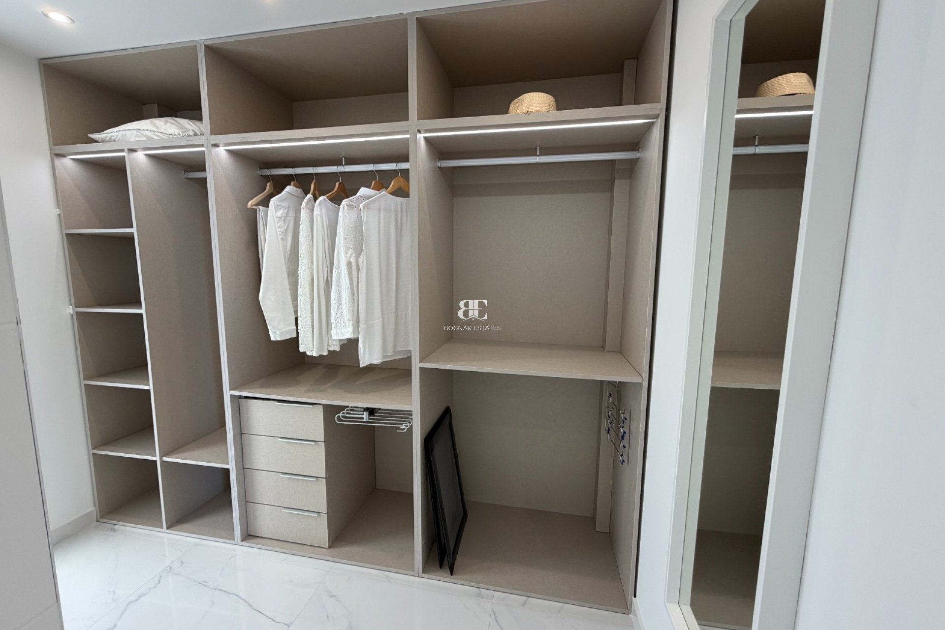 Herverkoop - Villa -
Ciudad Quesada - La Laguna