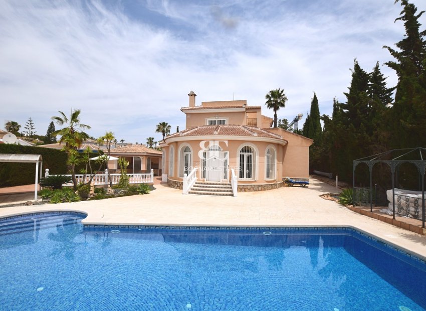 Herverkoop - Villa -
Ciudad Quesada - Pueblo Bravo