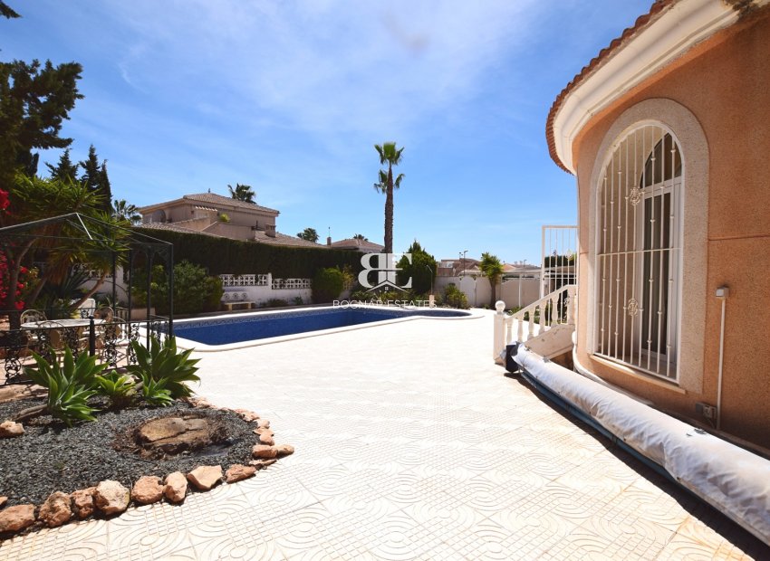 Herverkoop - Villa -
Ciudad Quesada - Pueblo Bravo