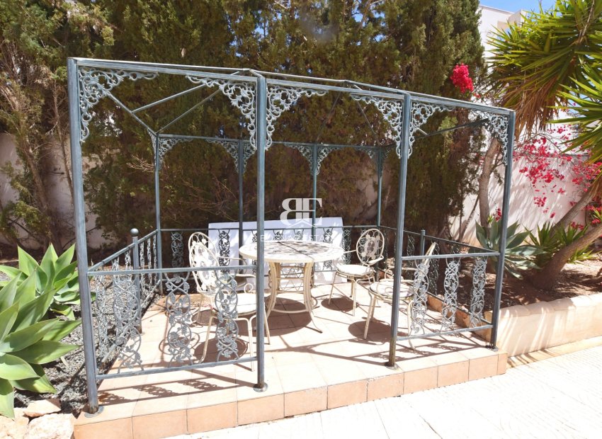 Herverkoop - Villa -
Ciudad Quesada - Pueblo Bravo