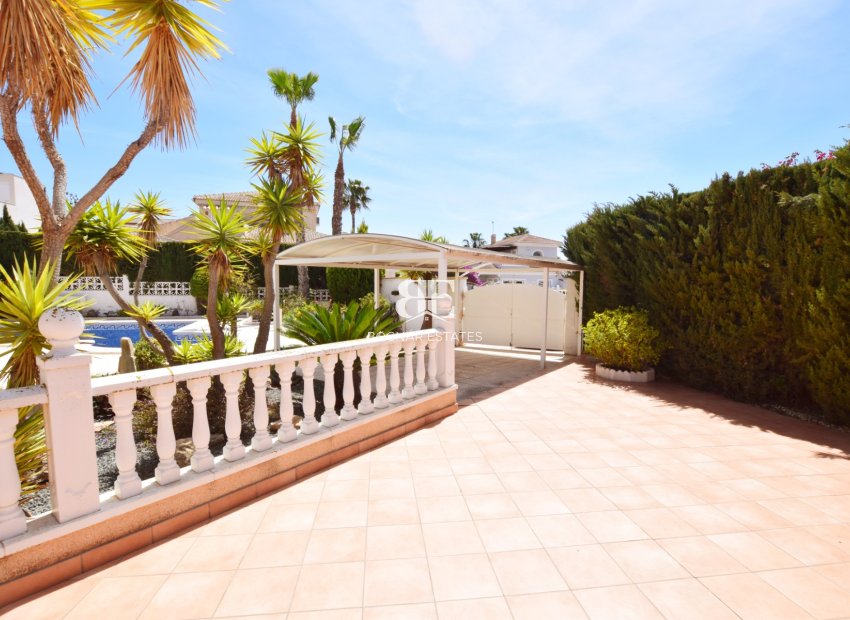 Herverkoop - Villa -
Ciudad Quesada - Pueblo Bravo