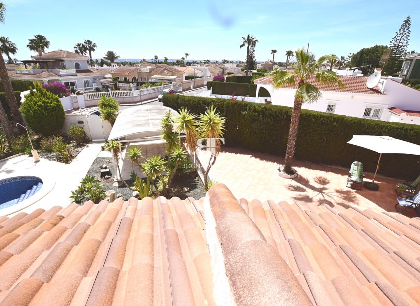 Herverkoop - Villa -
Ciudad Quesada - Pueblo Bravo