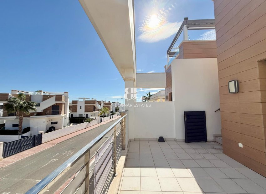 Herverkoop - Villa -
Ciudad Quesada - Pueblo Bravo