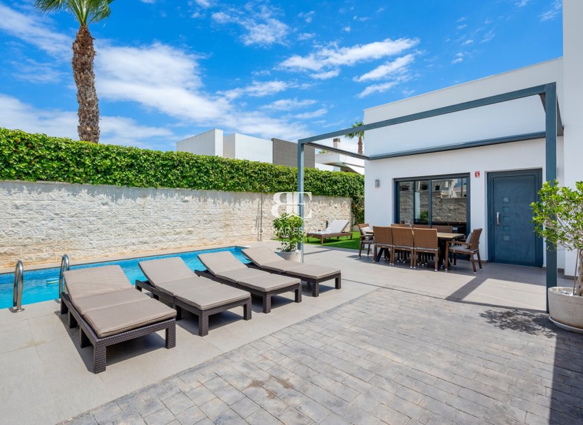 Herverkoop - Villa -
Ciudad Quesada - Rojales