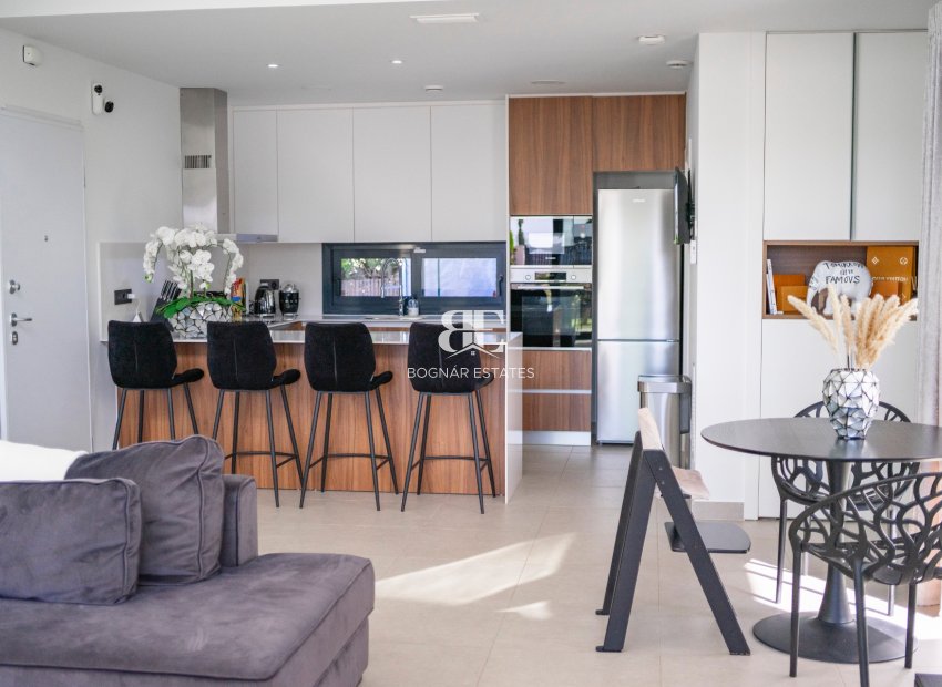 Herverkoop - Villa -
Ciudad Quesada - town