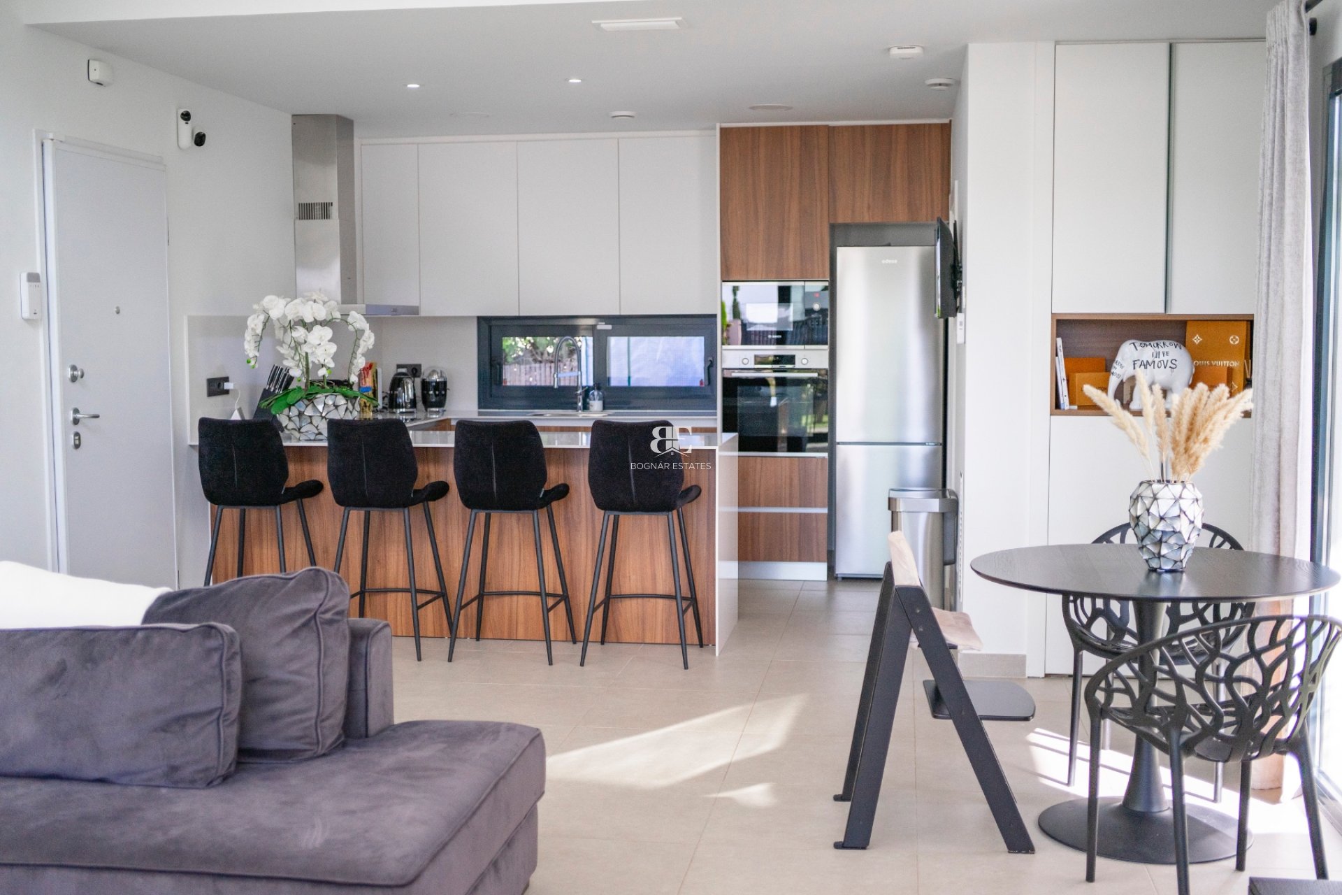 Herverkoop - Villa -
Ciudad Quesada - town