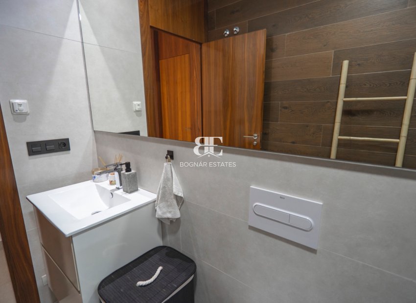 Herverkoop - Villa -
Ciudad Quesada - town